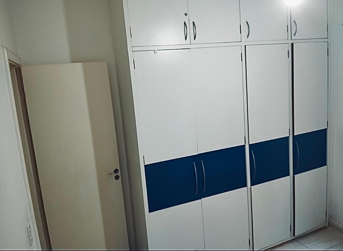 Quartos Privativos Proximo A Orla De Camburi *